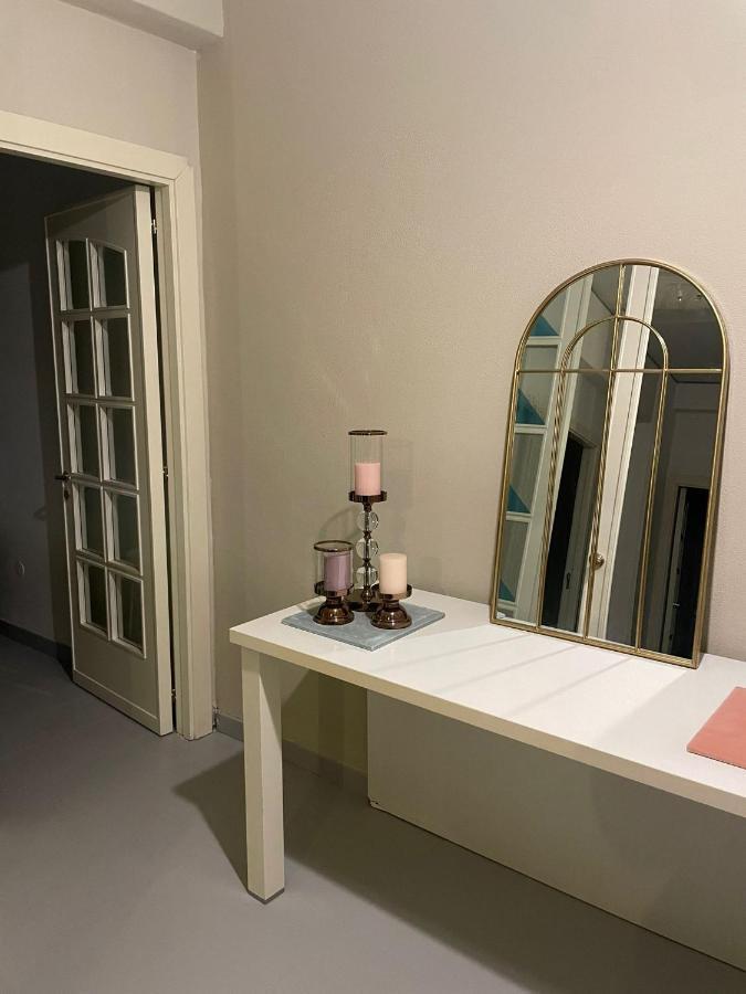 Casa Di Nonna: Appartamento เนเปิลส์ ภายนอก รูปภาพ